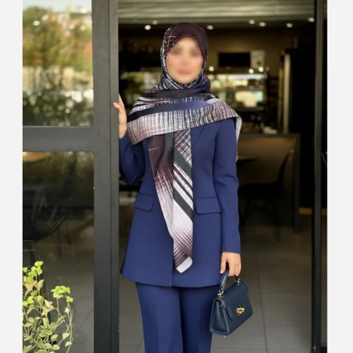 روسری نخی طرح ژینوس رنگ کاربردی زنانه