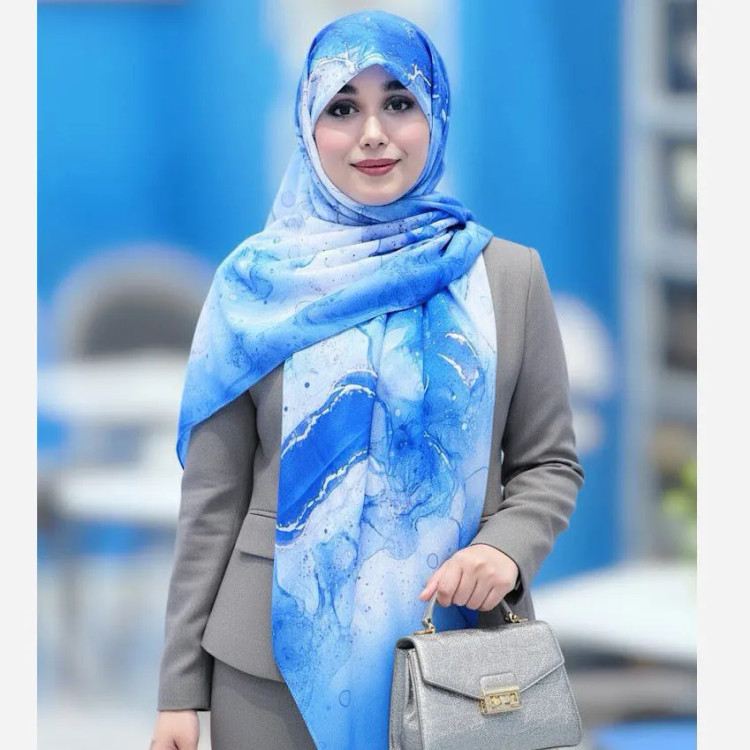 روسری نخی کاستوم طرح رزیتا قواره 115 رنگ فیروزه ای