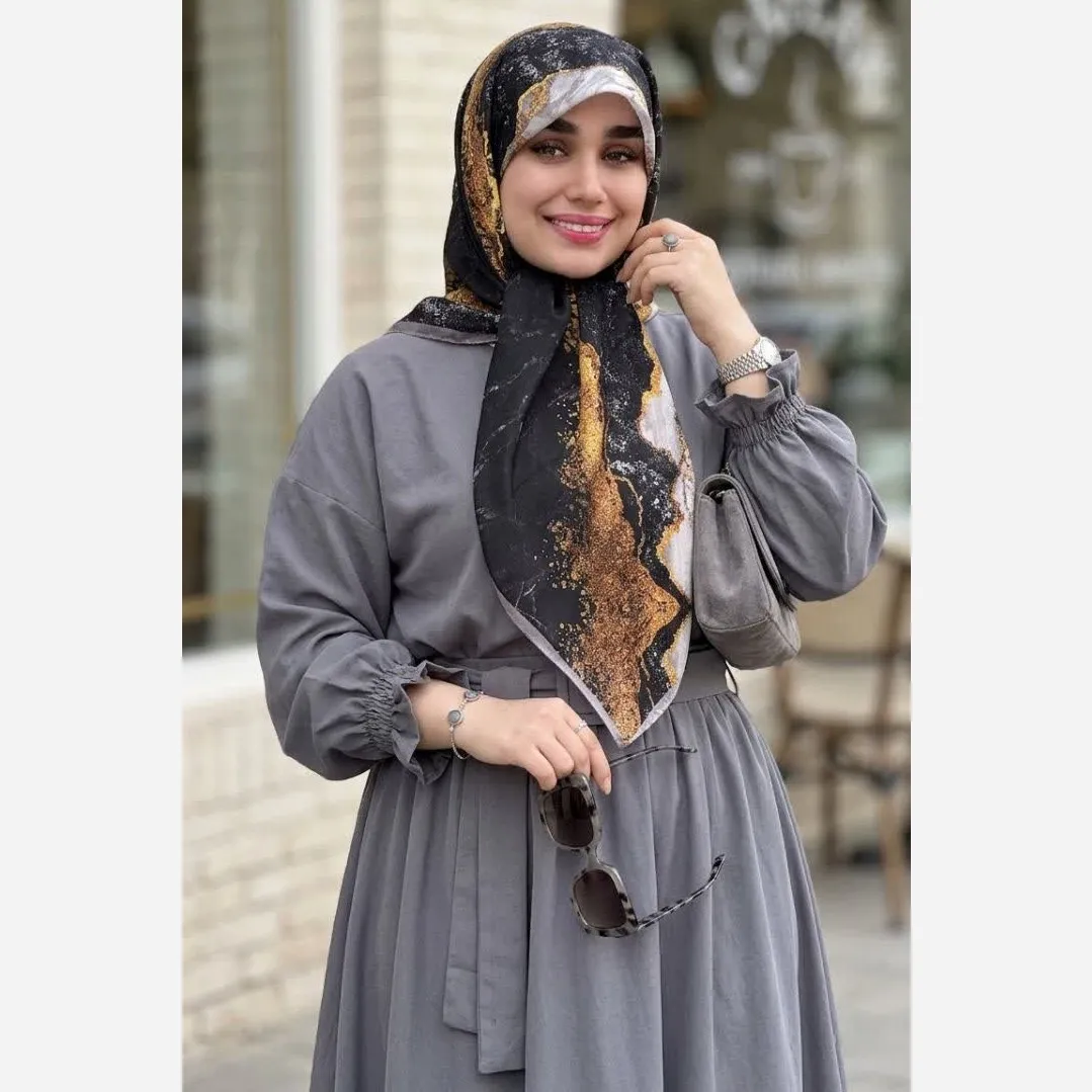 روسری نخی کاستوم سیتو طرح رزین 3 قواره 110 سفید سرخابی مشکی طلایی