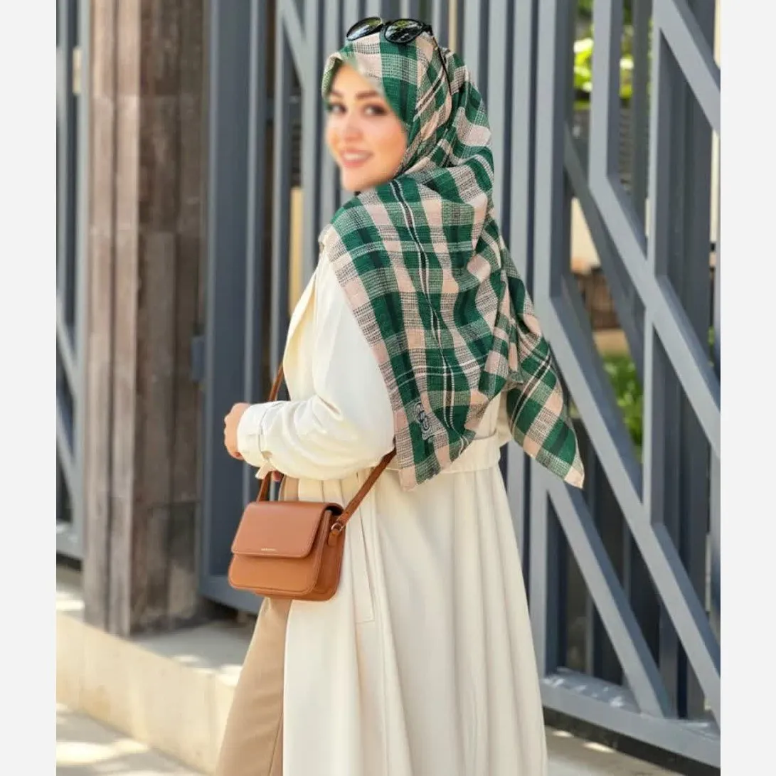 روسری نخی کاستوم طرح آسنات برند سی تو قواره 140